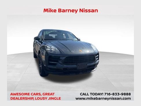Used 2021 Porsche Macan image 1
