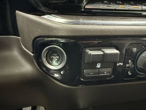 Used 2024 Chevrolet Silverado 1500 LTZ image 21