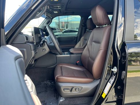 Used 2025 Toyota Land Cruiser w/ Premium Package AWD/4WD image 11