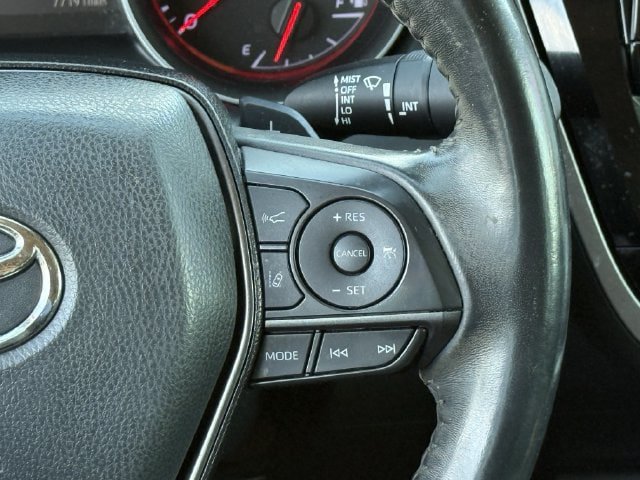 Used 2021 Toyota Camry XSE FWD image 13
