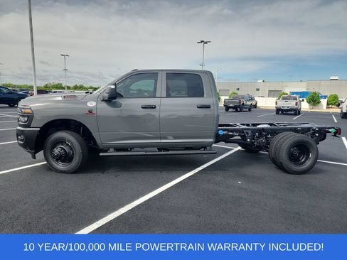 New 2026 RAM 3500 Tradesman AWD/4WD image 5