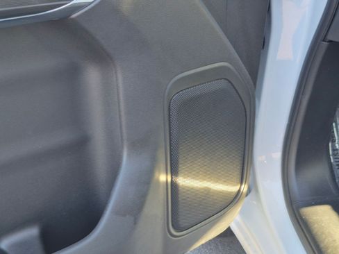 Used 2021 GMC Sierra 1500 AT4 AWD/4WD image 16