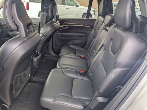 Used 2016 Volvo XC90 T6 Momentum w/ Momentum Plus Package AWD/4WD image 14