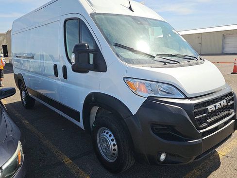 Used 2026 RAM ProMaster 2500 w/ Convenience Group FWD image 1