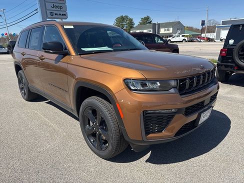 New 2026 Jeep Grand Cherokee L Limited AWD/4WD image 7