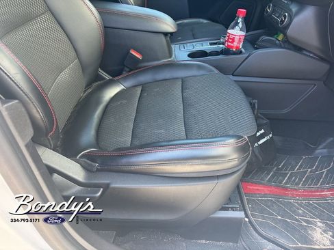 Used 2023 Ford Escape ST-Line w/ Equipment Group 301A image 4