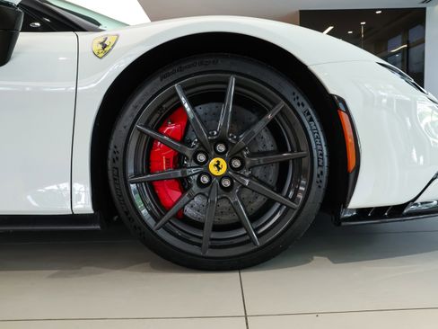 Used 2023 Ferrari SF90 Stradale image 39