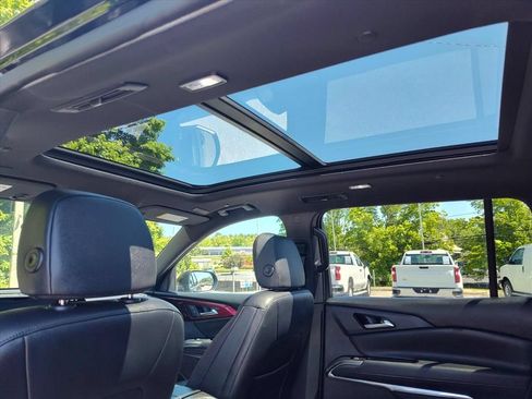 Used 2024 Chevrolet Traverse RS w/ LPO, Floor Liner Package AWD/4WD image 15