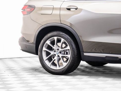 Certified 2025 BMW X5 xDrive40i w/ Premium Package image 35