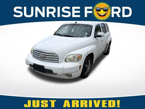 Used 2010 Chevrolet HHR LT FWD image 1