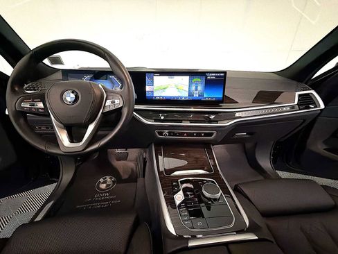 Used 2024 BMW X5 xDrive40i w/ Premium Package AWD/4WD image 15