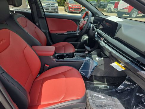New 2026 Kia K4 GT-Line w/ GT-Line Sunroof Package image 10
