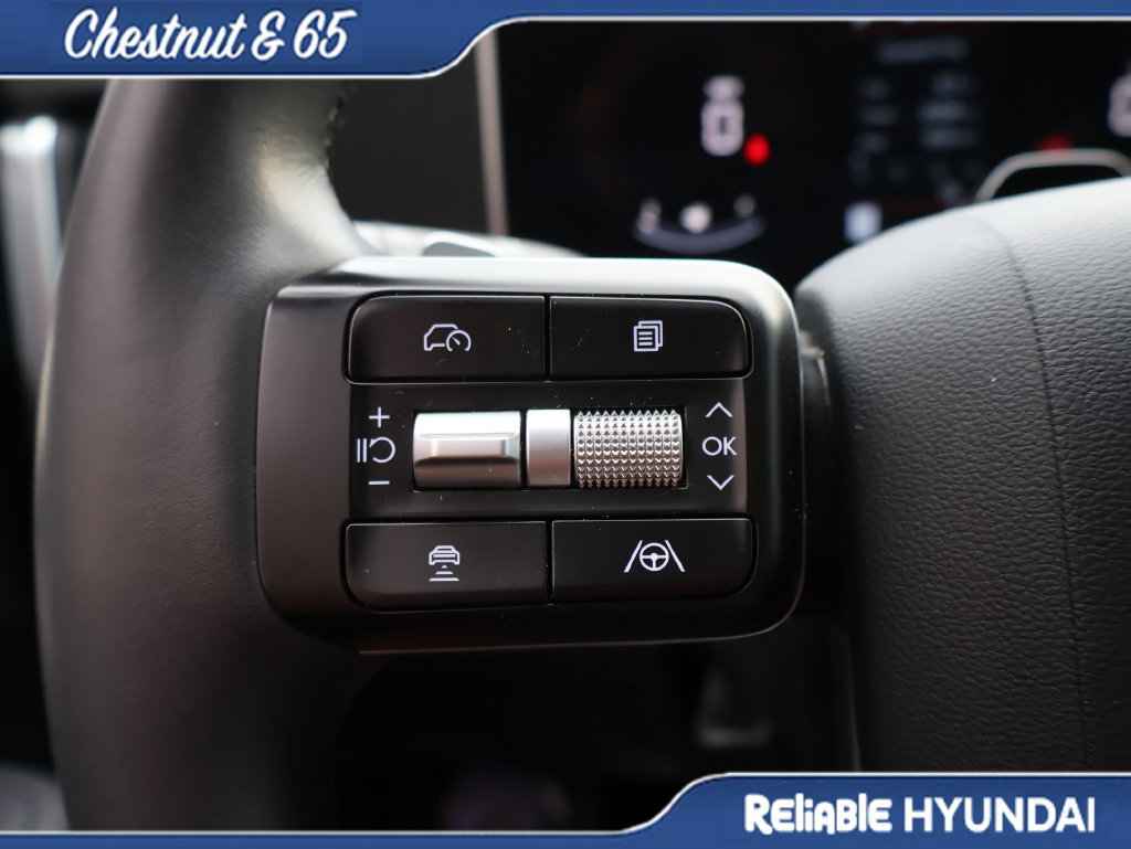 Used 2025 Hyundai Santa Fe SEL AWD/4WD image 27