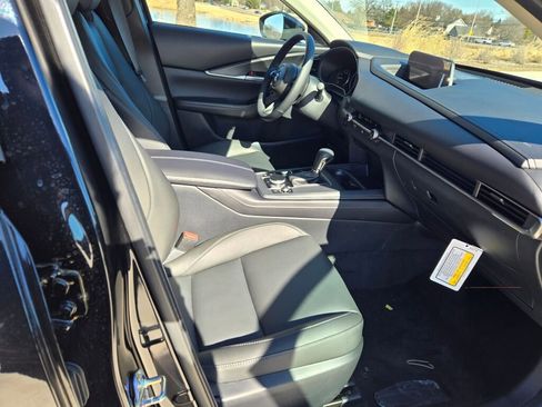 New 2026 MAZDA CX-30 AWD 2.5 S w/ Select Sport Pkg image 4