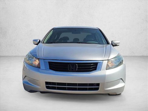 Used 2009 Honda Accord LX-P image 2