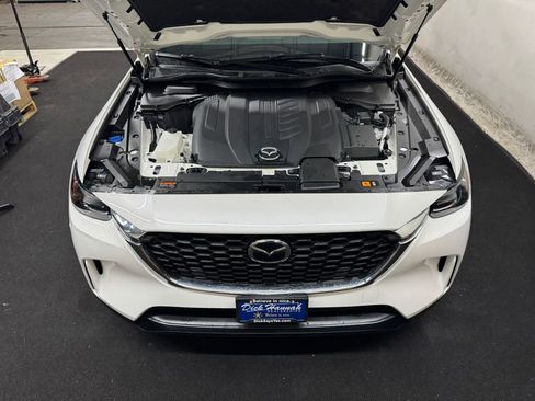 Used 2024 MAZDA CX-90 3.3 Turbo w/ Select Package image 10