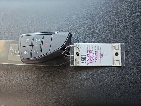 New 2025 Chevrolet Blazer EV LT image 33