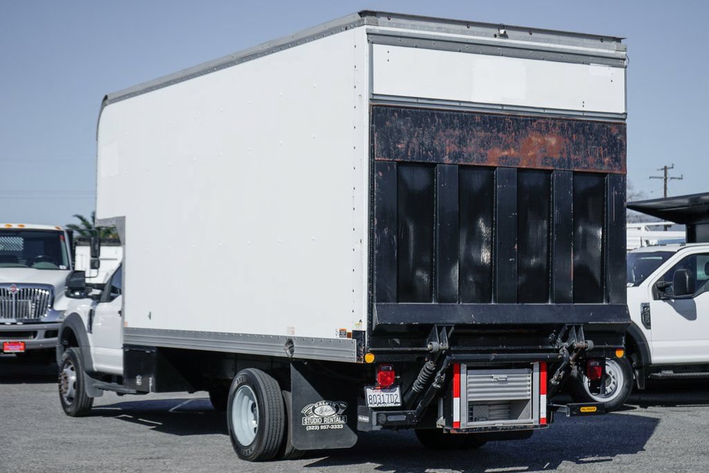 Used 2017 Ford F550 2WD Regular Cab Super Duty image 6