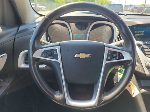 Used 2017 Chevrolet Equinox LT w/ Convenience Package FWD image 9