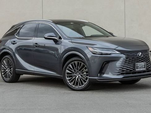 Used 2024 Lexus RX 450h AWD w/ Convenience Package image 16