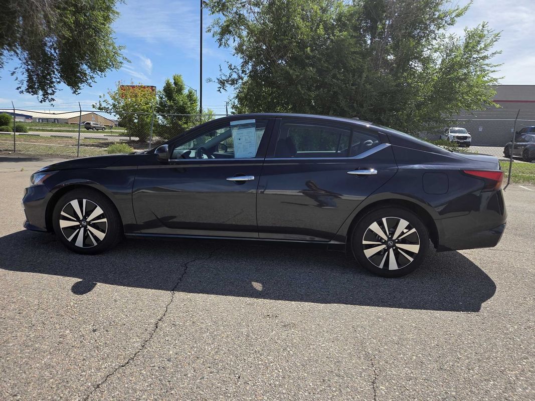 Used 2021 Nissan Altima 2.5 SV FWD image 7