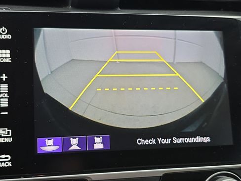 Used 2017 Honda Civic Touring image 22