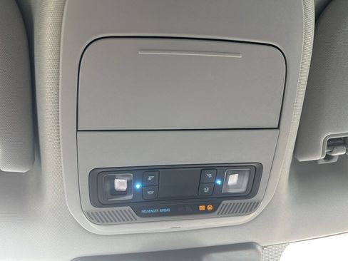 Used 2025 Ford F350 XLT image 20