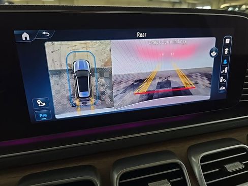 Used 2024 Mercedes-Benz GLE 350 4MATIC w/ 3rd Row Seat Package image 24