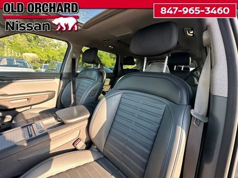 Used 2024 Kia EV9 Land AWD/4WD image 12