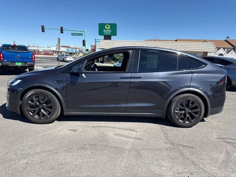 Used 2024 Tesla Model X image 4