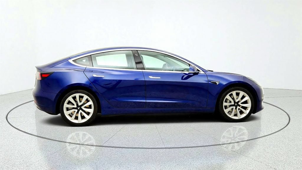 Used 2018 Tesla Model 3 Long Range RWD image 4