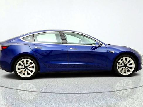 Used 2018 Tesla Model 3 Long Range RWD image 4