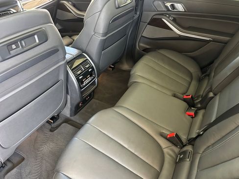 Used 2019 BMW X7 xDrive40i w/ Premium Package AWD/4WD image 26