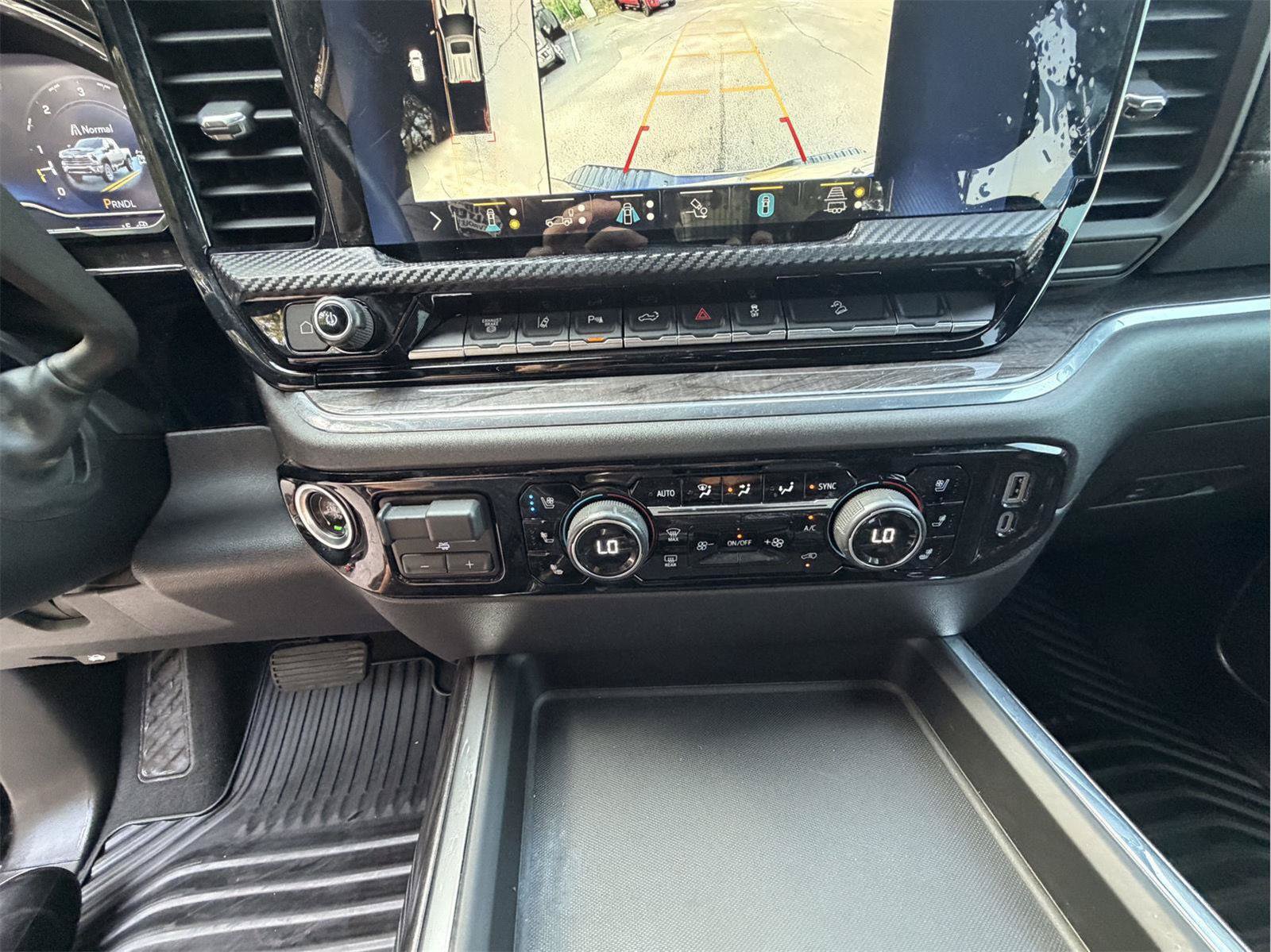 Used 2024 Chevrolet Silverado 2500 LTZ w/ LTZ Convenience Package AWD/4WD image 20