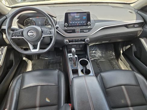 Used 2024 Nissan Altima 2.5 SR FWD image 8