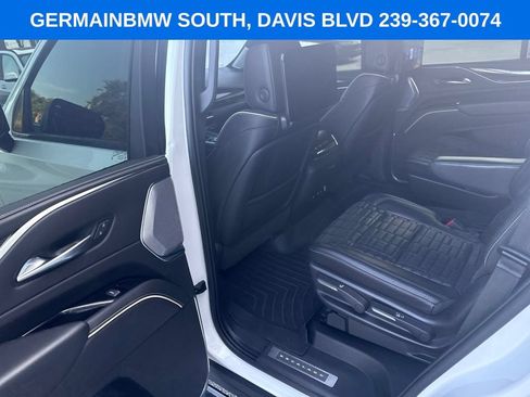 Used 2022 Cadillac Escalade Sport Platinum AWD/4WD image 34