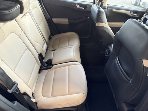 Used 2020 Ford Escape SE Sport image 12