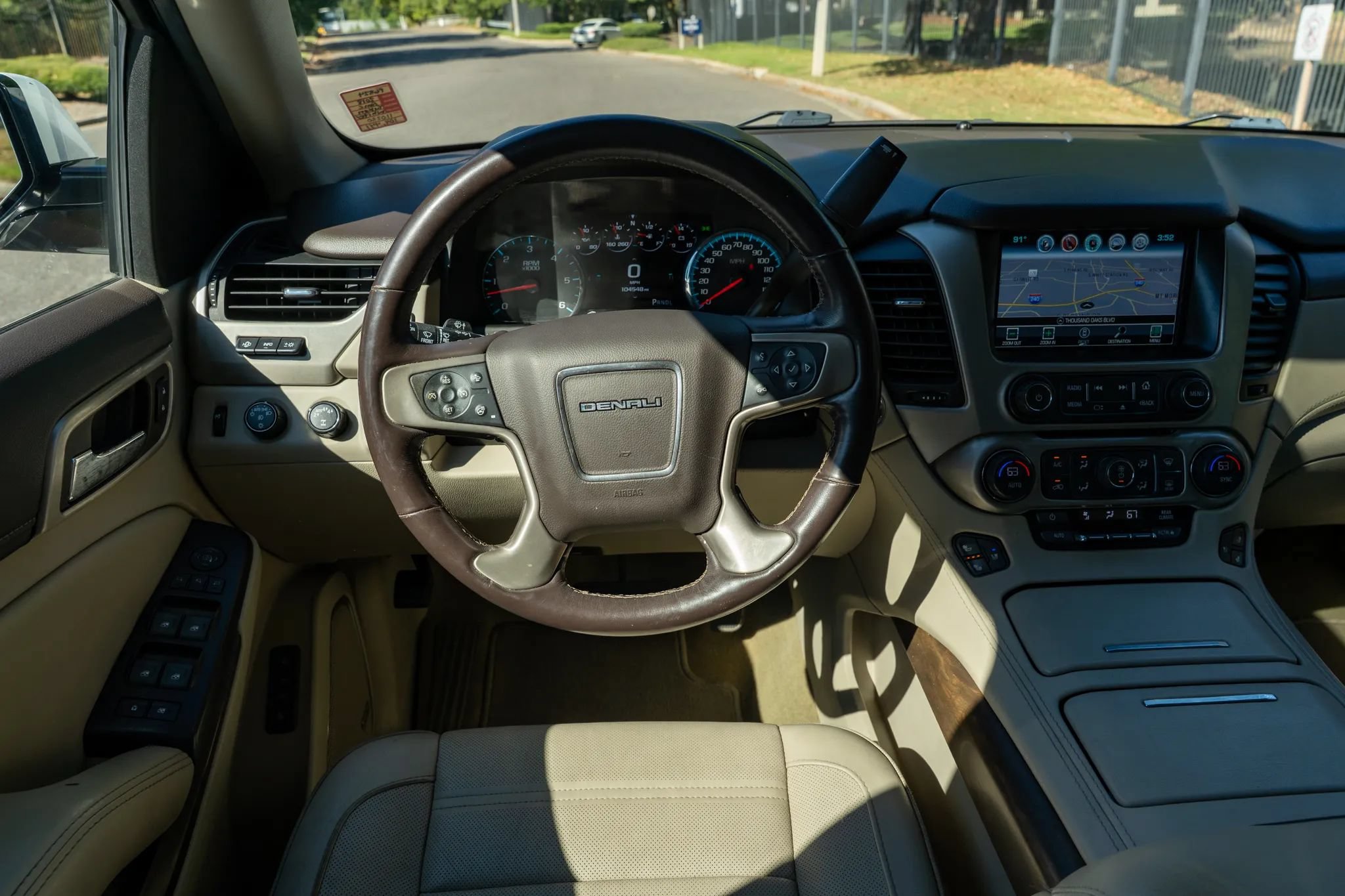 Used 2018 GMC Yukon XL Denali w/ Denali Ultimate Package AWD/4WD image 21