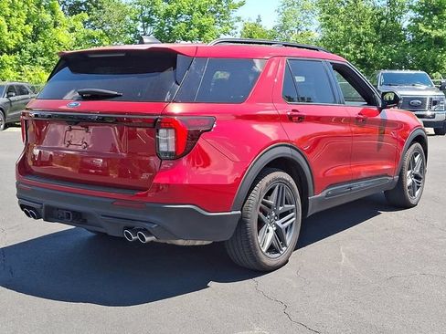 Used 2025 Ford Explorer ST AWD/4WD image 11