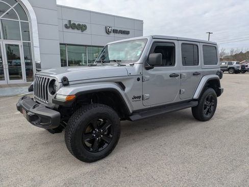 Used 2021 Jeep Wrangler Unlimited Sahara image 8