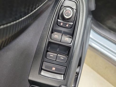 Used 2020 Subaru Crosstrek 2.0i Premium w/ Moonroof Package 2 image 22