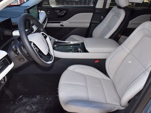 New 2026 Lincoln Aviator Reserve image 13