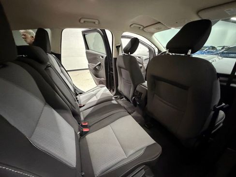 Used 2019 Ford Escape SE image 25