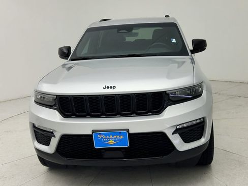 Used 2025 Jeep Grand Cherokee Limited w/ Black Appearance Package RWD image 2