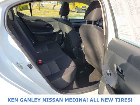 Used 2024 Nissan Sentra SV image 44