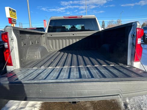 Used 2021 Chevrolet Silverado 1500 Custom Trail Boss AWD/4WD image 4
