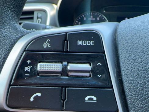 Used 2020 Kia Sorento LX AWD/4WD image 35