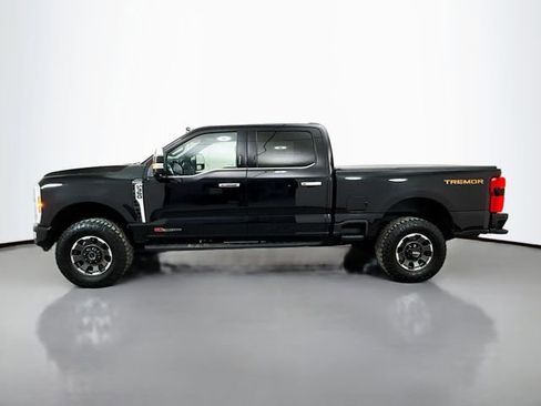 Used 2023 Ford F350 Platinum w/ Tremor Off-Road Package image 4