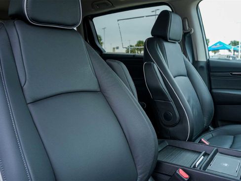 Used 2026 Honda Odyssey Touring image 14