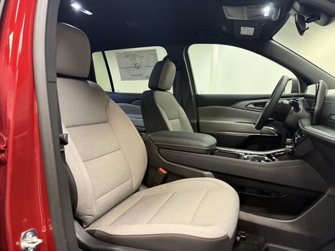 New 2026 Chevrolet Traverse LT image 15